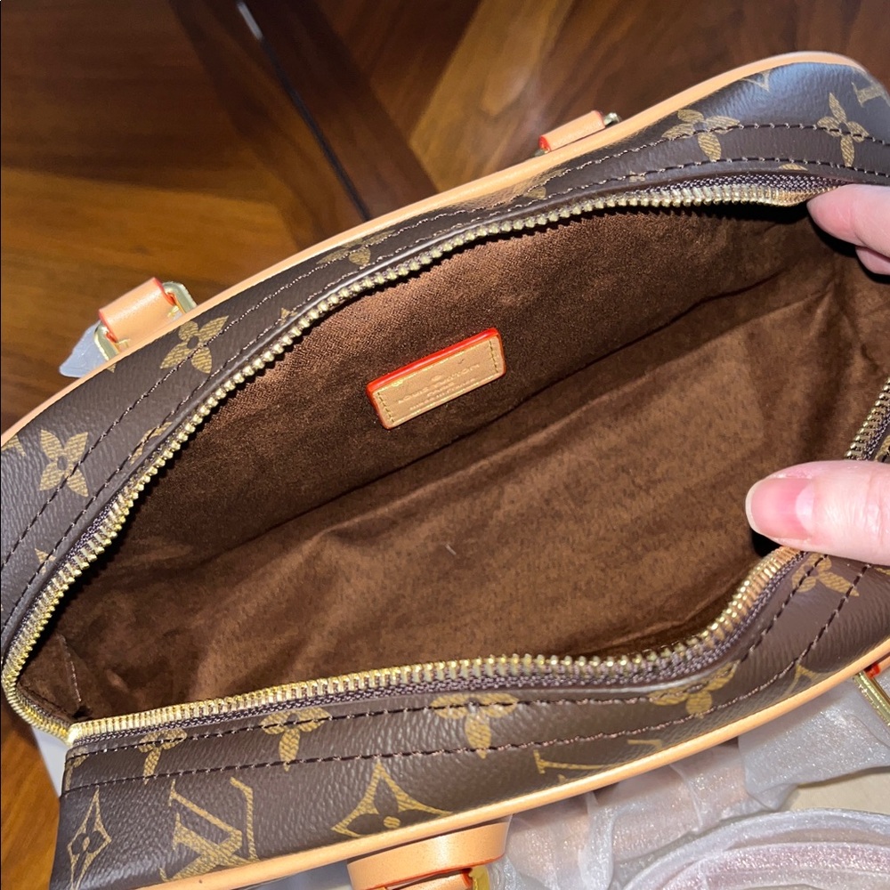 Source Unknown Brown Monogram Crossbody Satchel w… - image 7